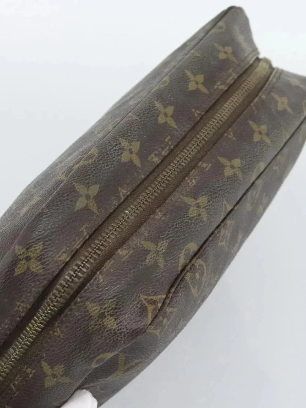 LOUIS VUITTON Monogram Trousse Toilette 28 Clutch Bag M47522 LV Auth 189018